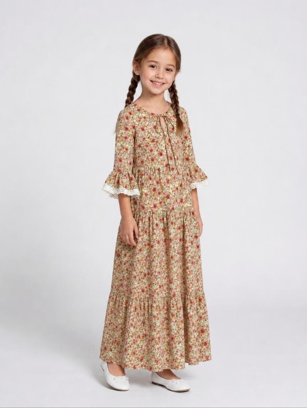 Vintage Prairie Style Floral Dress With Lace Trim On Sleeves